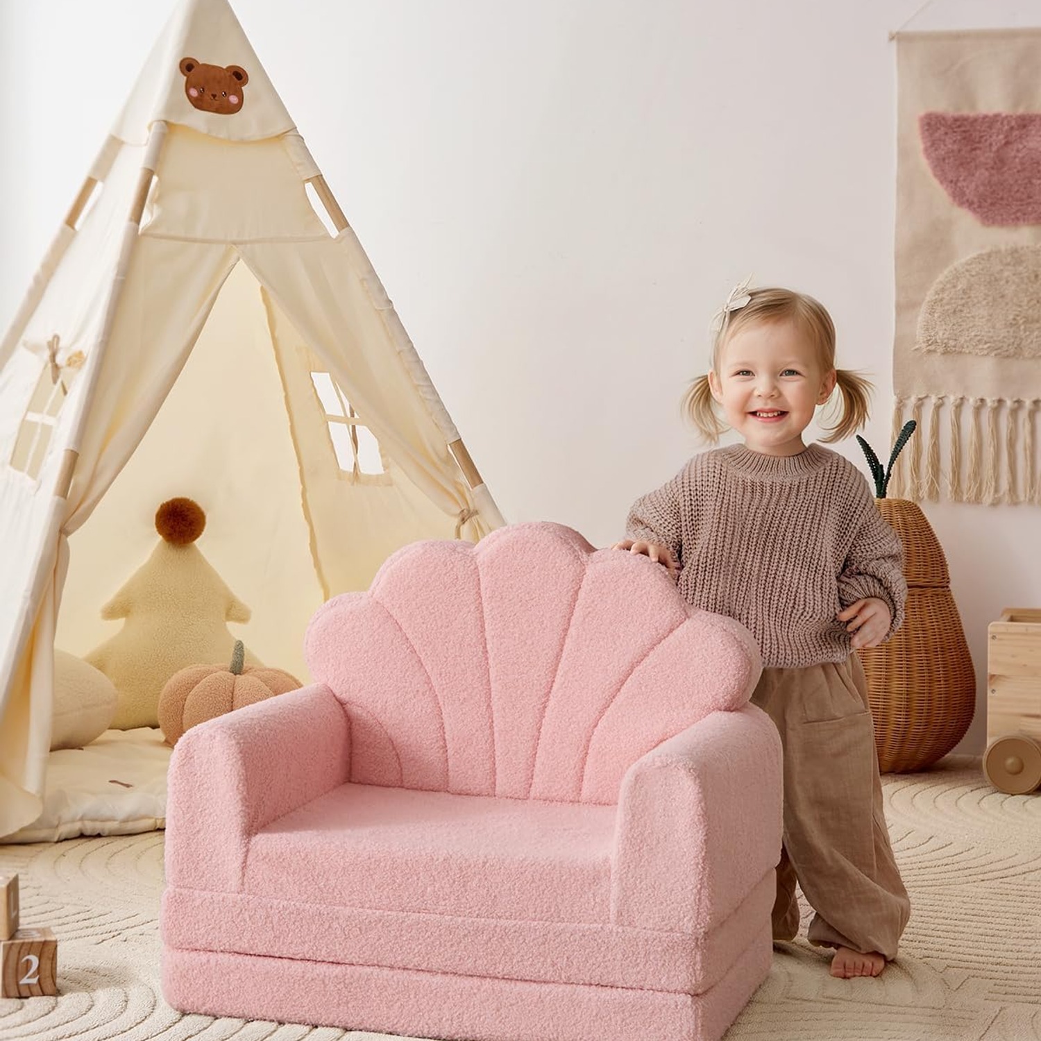 Blissful Diary Pink Seashell Fold Out Kids Couch: image 2